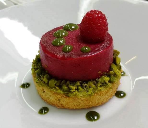 Logis Hotels - Le Pont Bernet - Hotel 2 Etoiles Et Restaurant Le Pian-Médoc Kültér fotó